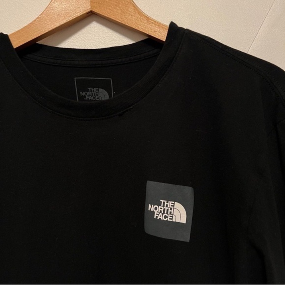 The North Face Mens‎ Long Sleeve T-Shirt Size Medium - Picture 2 of 9